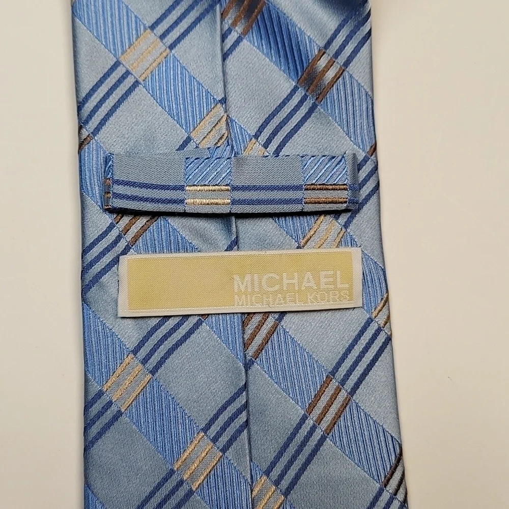 Michael Kors Tie - Picture 6 of 7
